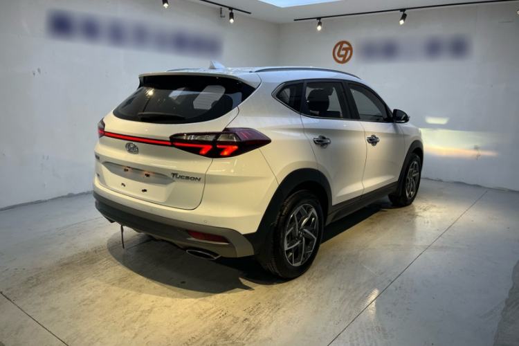 Used Hyundai Tucson 2020 280TGDi Two-Wheel-Drive GLS Smart Connectivity Version China VI Standard Exterior 4