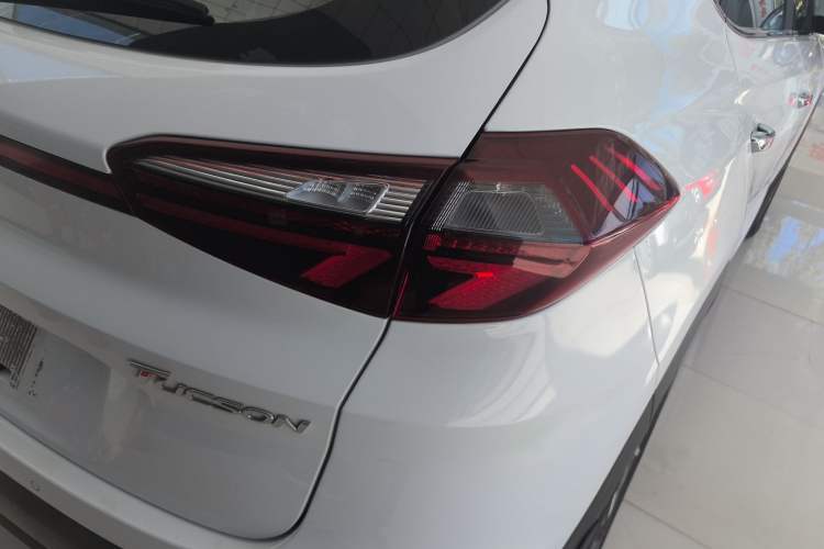 Used Hyundai Tucson 2020 280TGDi Two-Wheel-Drive GLS Fashion Edition China VI Standard Exterior 6