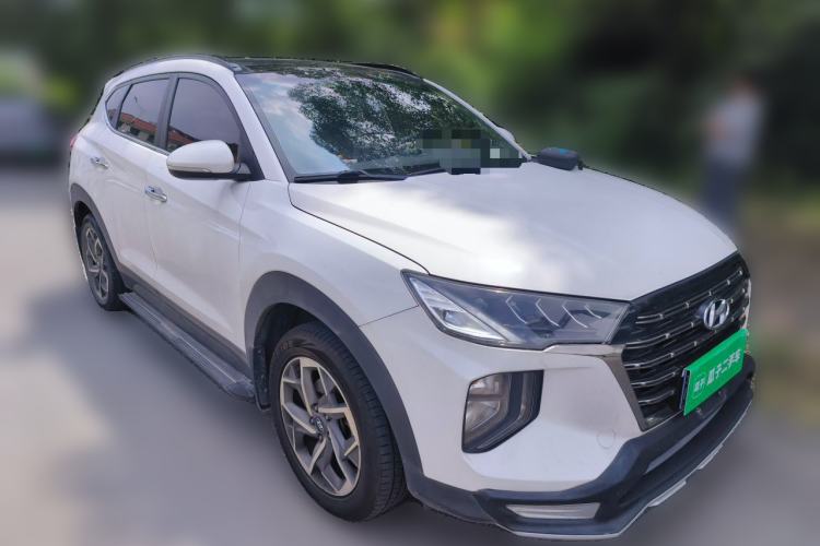 Used Hyundai Tucson 2020 280TGDi Two-Wheel-Drive GLS Fashion Edition China VI Standard Front Right 45 Deg