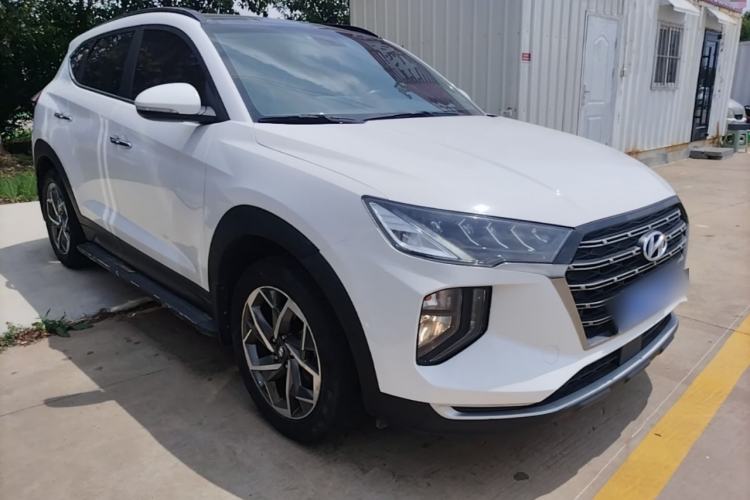 Used Hyundai Tucson 2020 280TGDi Two-Wheel-Drive GLS Fashion Edition China VI Standard Front Right 45 Deg