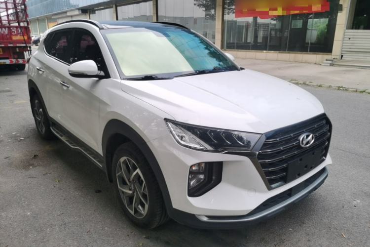 Used Hyundai Tucson 2020 280TGDi Two-Wheel-Drive GLS Fashion Edition China VI Standard Front Right 45 Deg