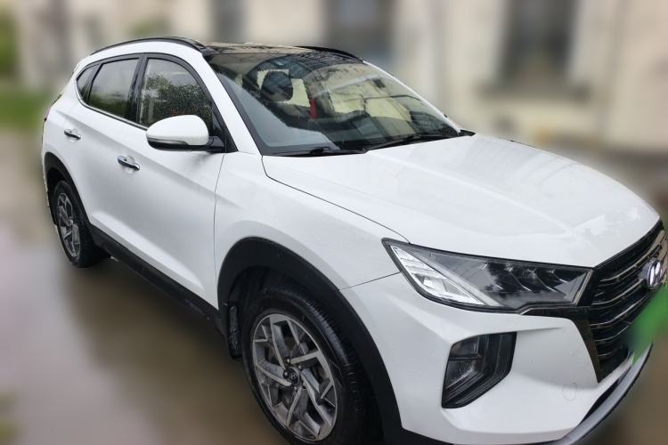 Used Hyundai Tucson 2020 280TGDi Dual-Clutch Two-Wheel Drive Fashion Edition China V Standard Front Right 45 Deg