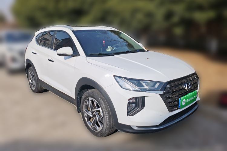 Used Hyundai Tucson 2020 280TGDi Two-Wheel-Drive GLS Smart Connectivity Version China VI Standard Front Right 45 Deg