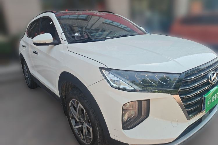 Used Hyundai Tucson 2020 280TGDi Two-Wheel-Drive GLS Fashion Edition China VI Standard Front Right 45 Deg