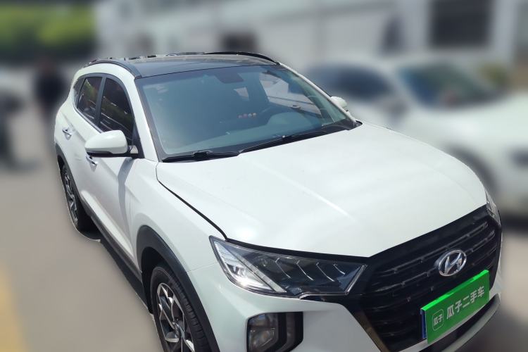 Used Hyundai Tucson 2020 280TGDi Two-Wheel-Drive GLS Fashion Edition China VI Standard Front Right 45 Deg