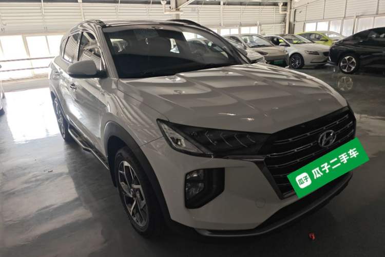 Used Hyundai Tucson 2020 280TGDi Two-Wheel-Drive GLS Fashion Edition China VI Standard Front Right 45 Deg