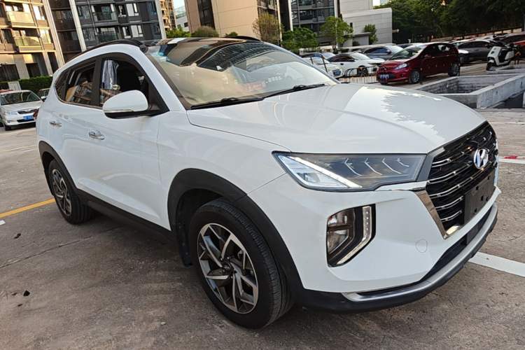 Used Hyundai Tucson 2020 280 TGDi Two-Wheel-Drive DLX Smart Enjoyment Version China VI Standard Front Right 45 Deg
