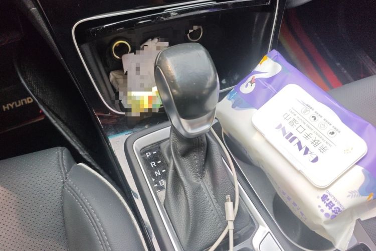 Used Hyundai Tucson 2020 280TGDi Two-Wheel-Drive GLS Fashion Edition China VI Standard Gear Lever