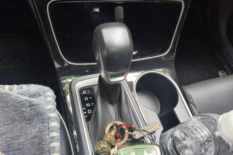 Used Hyundai Tucson 2020 280TGDi Dual-Clutch Two-Wheel Drive Fashion Edition China V Standard Gear Lever