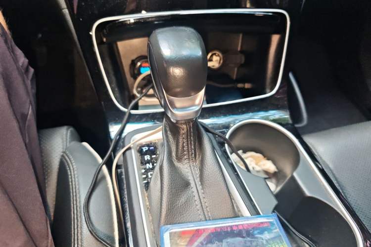 Used Hyundai Tucson 2020 280TGDi Two-Wheel-Drive GLS Fashion Edition China VI Standard Gear Lever