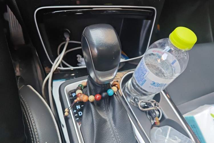 Used Hyundai Tucson 2020 280TGDi Two-Wheel-Drive GLS Fashion Edition China VI Standard Gear Lever