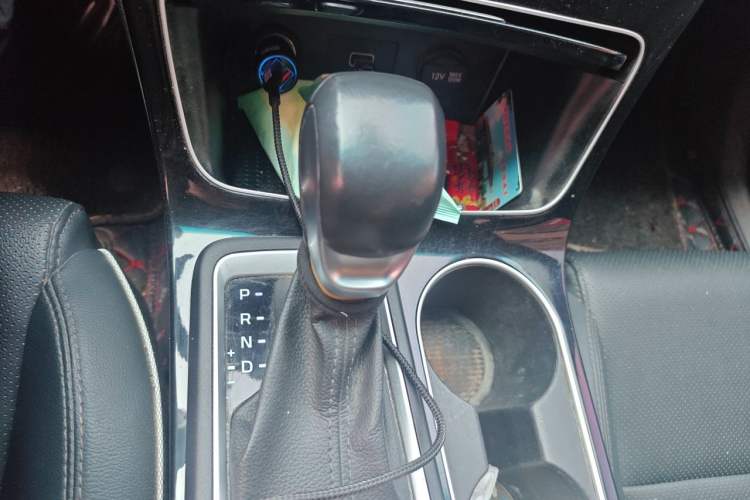 Used Hyundai Tucson 2020 280TGDi Two-Wheel-Drive GLS Fashion Edition China VI Standard Gear Lever