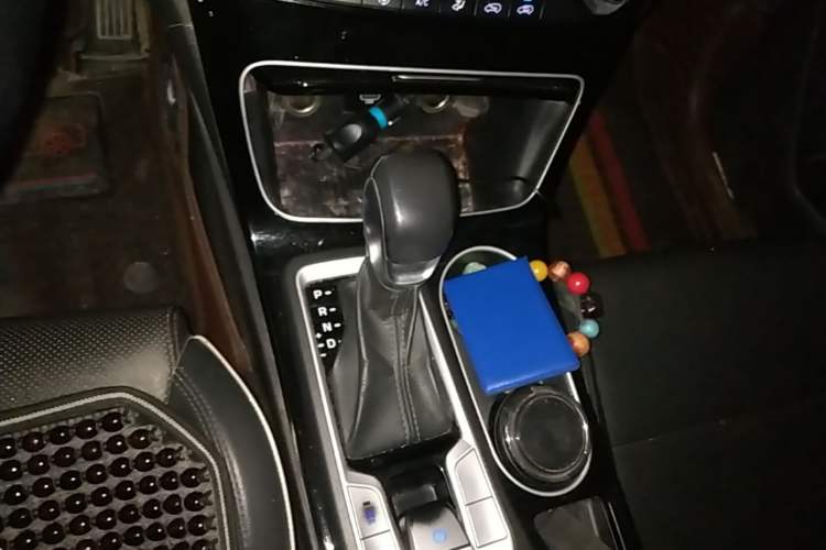 Used Hyundai Tucson 2020 280TGDi Two-Wheel-Drive GLS Fashion Edition China VI Standard Gear Lever