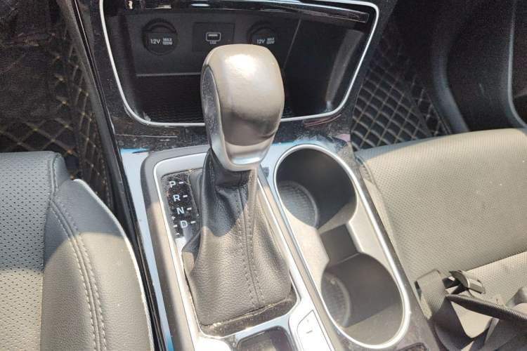 Used Hyundai Tucson 2020 280TGDi Dual-Clutch Two-Wheel Drive Smart Edition Emission Standard China V Gear Lever