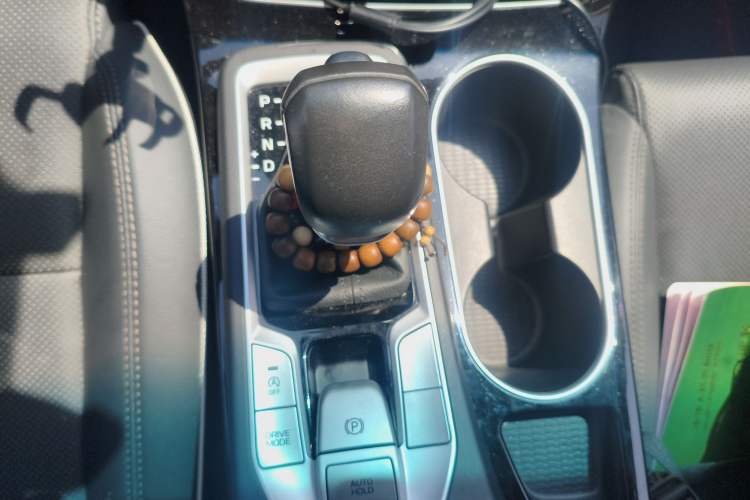 Used Hyundai Tucson 2020 280TGDi Two-Wheel-Drive GLS Fashion Edition China VI Standard Gear Lever
