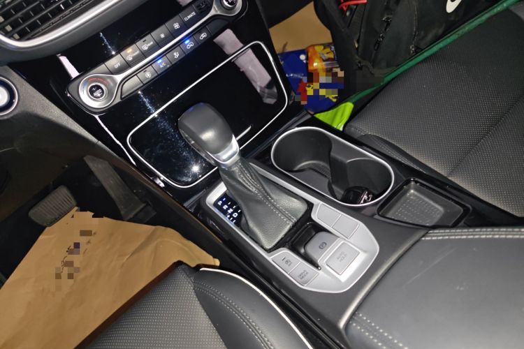 Used Hyundai Tucson 2020 280TGDi Two-Wheel-Drive GLS Fashion Edition China VI Standard Gear Lever