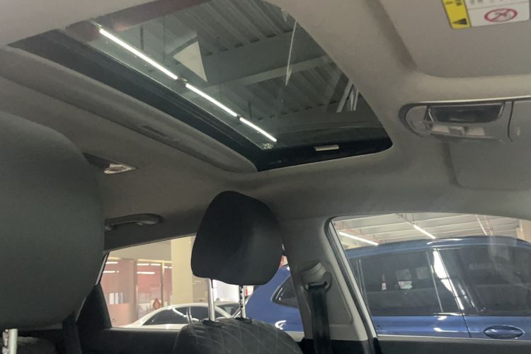 Used Hyundai Tucson 2020 280TGDi Two-Wheel-Drive GLS Smart Connectivity Version China VI Standard Headliner