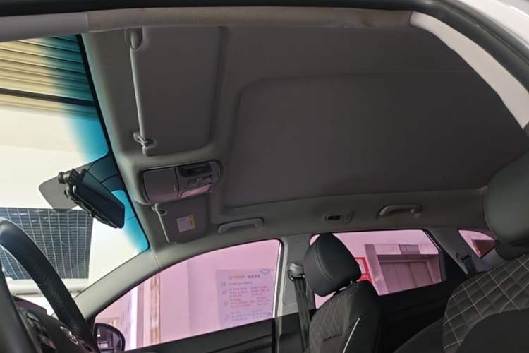 Used Hyundai Tucson 2020 280TGDi Two-Wheel-Drive GLS Fashion Edition China VI Standard Headliner