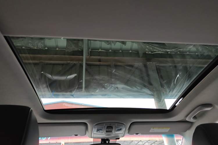 Used Hyundai Tucson 2020 280TGDi Two-Wheel-Drive GLS Fashion Edition China VI Standard Headliner