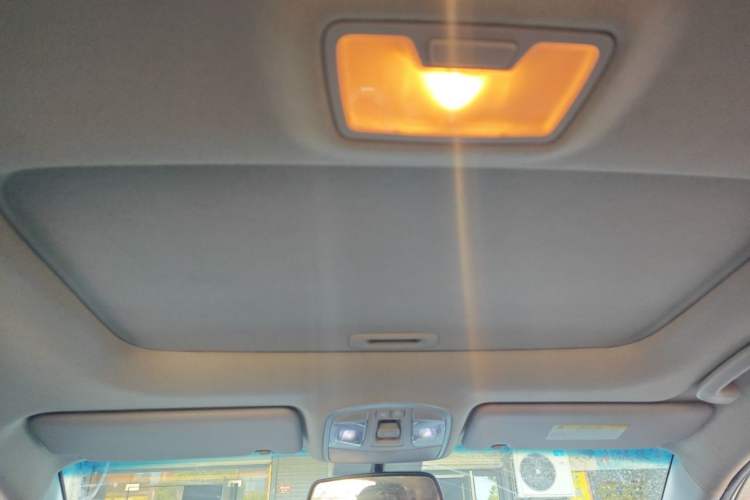 Used Hyundai Tucson 2020 280TGDi Two-Wheel-Drive GLS Smart Connectivity Version China VI Standard Headliner
