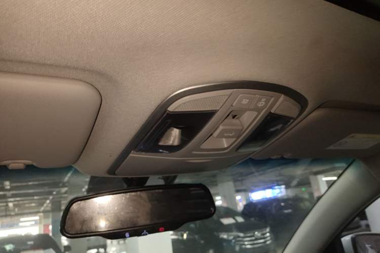 Used Hyundai Tucson 2020 280TGDi Two-Wheel-Drive GLS Smart Connectivity Version China VI Standard Headliner
