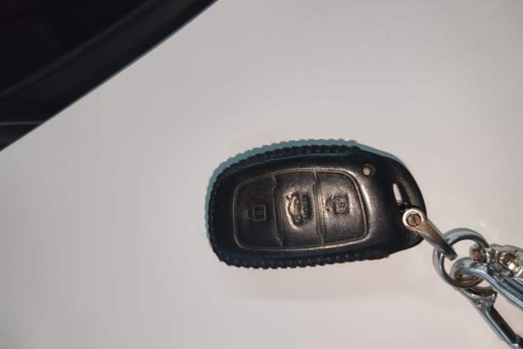 Used Hyundai Tucson 2020 280TGDi Two-Wheel-Drive GLS Smart Connectivity Version China VI Standard Interior 1