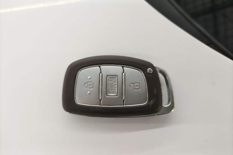 Used Hyundai Tucson 2020 280TGDi Two-Wheel-Drive GLS Fashion Edition China VI Standard Interior 1