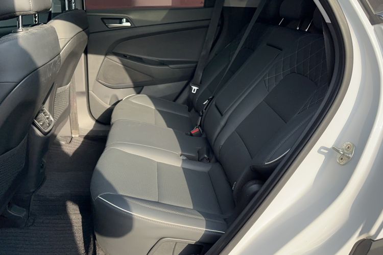 Used Hyundai Tucson 2020 280TGDi Two-Wheel-Drive GLS Fashion Edition China VI Standard Interior 1
