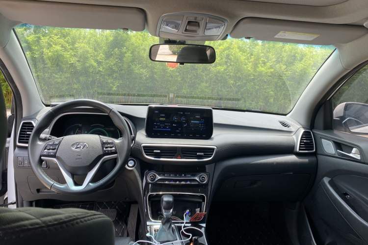 Used Hyundai Tucson 2020 280TGDi Two-Wheel-Drive GL Comfort Edition China VI Standard Interior 1