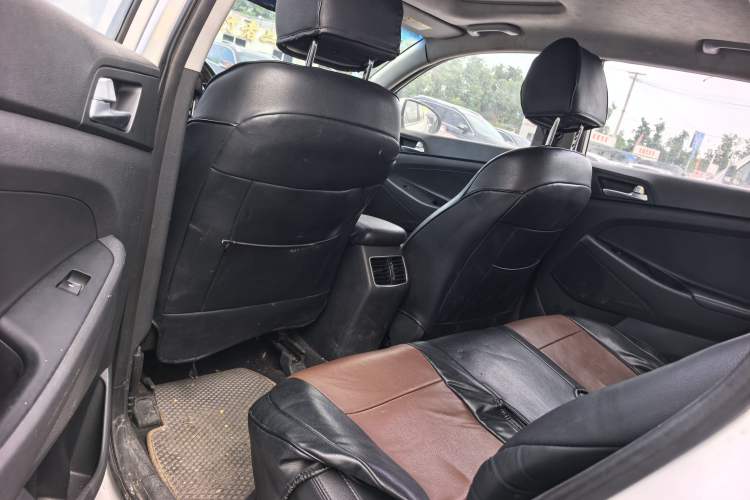 Used Hyundai Tucson 2020 280TGDi Dual-Clutch Two-Wheel Drive Fashion Edition China V Standard Interior 2