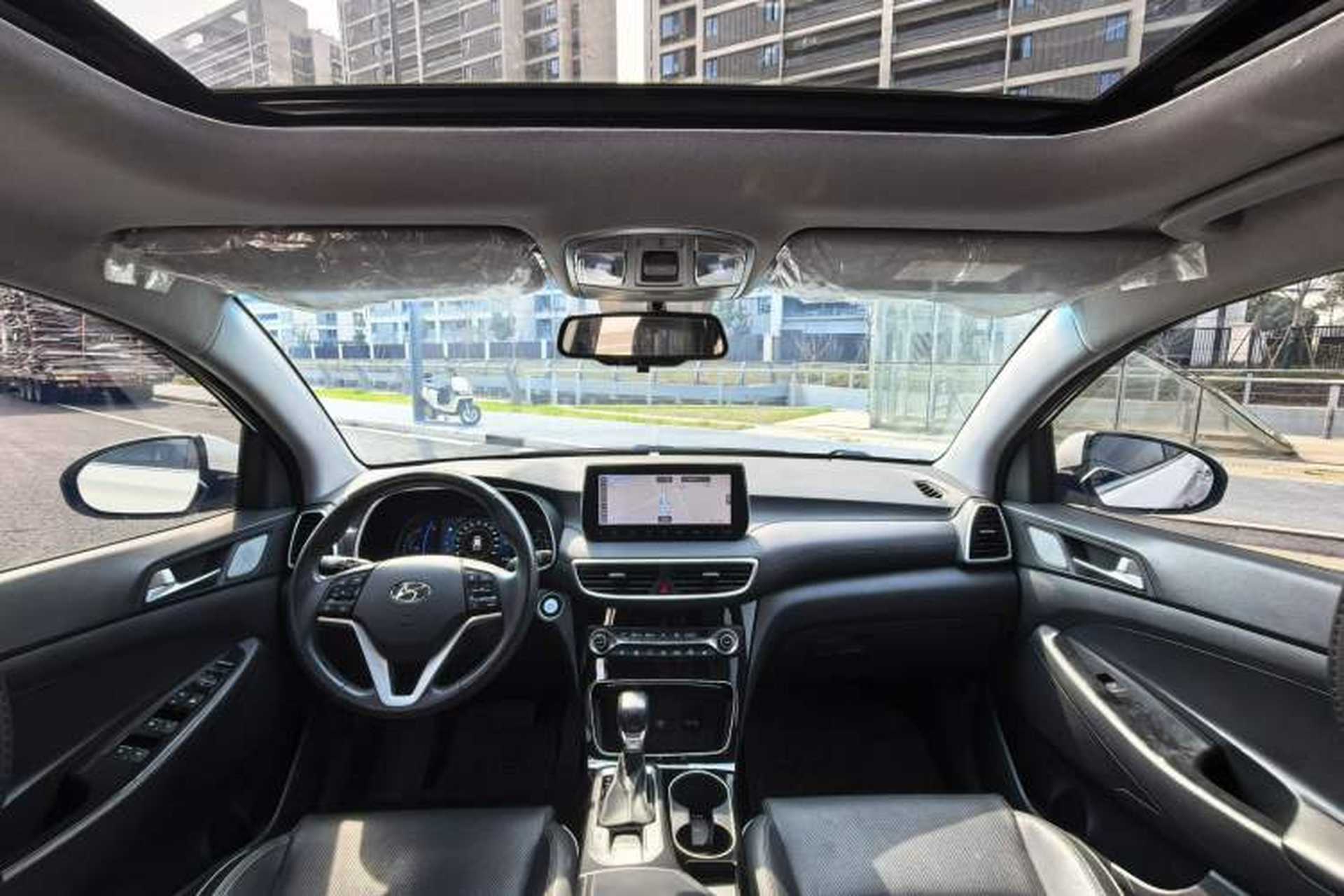 Used Hyundai Tucson 2020 280TGDi Two-Wheel-Drive GLS Smart Connectivity Version China VI Standard Interior 5