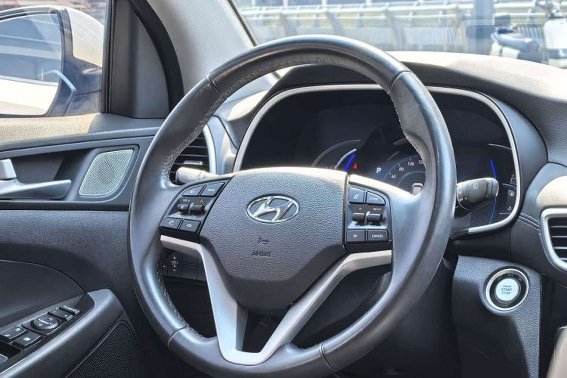 Used Hyundai Tucson 2020 280TGDi Two-Wheel-Drive GLS Smart Connectivity Version China VI Standard Interior 8