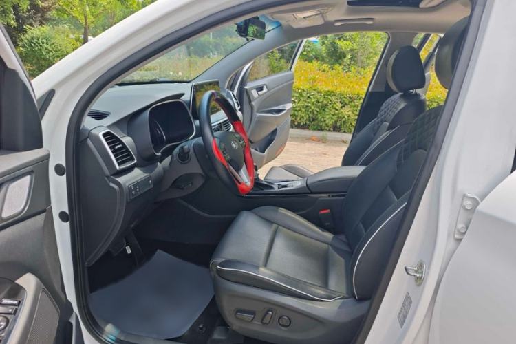 Used Hyundai Tucson 2020 280TGDi Two-Wheel-Drive GLS Smart Connectivity Version China VI Standard Interior 8