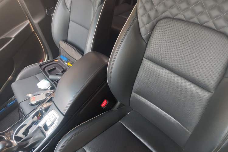 Used Hyundai Tucson 2020 280TGDi Two-Wheel-Drive GLS Fashion Edition China VI Standard Left Front Seat