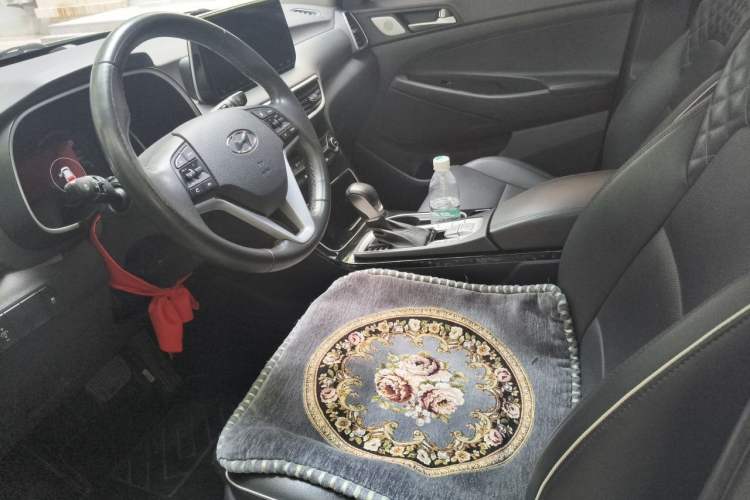 Used Hyundai Tucson 2020 280TGDi Dual-Clutch Two-Wheel Drive Fashion Edition China V Standard Left Front Seat