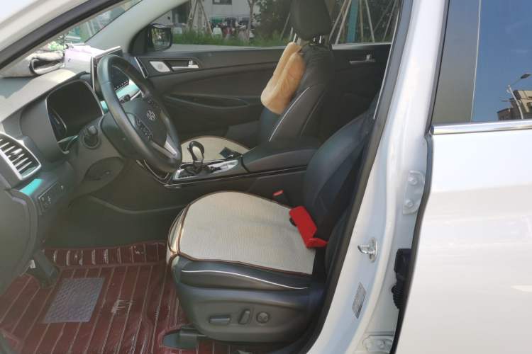 Used Hyundai Tucson 2020 280TGDi Two-Wheel-Drive GLS Fashion Edition China VI Standard Left Front Seat