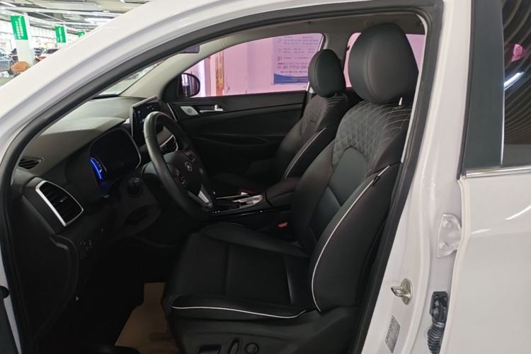Used Hyundai Tucson 2020 280TGDi Two-Wheel-Drive GLS Fashion Edition China VI Standard Left Front Seat