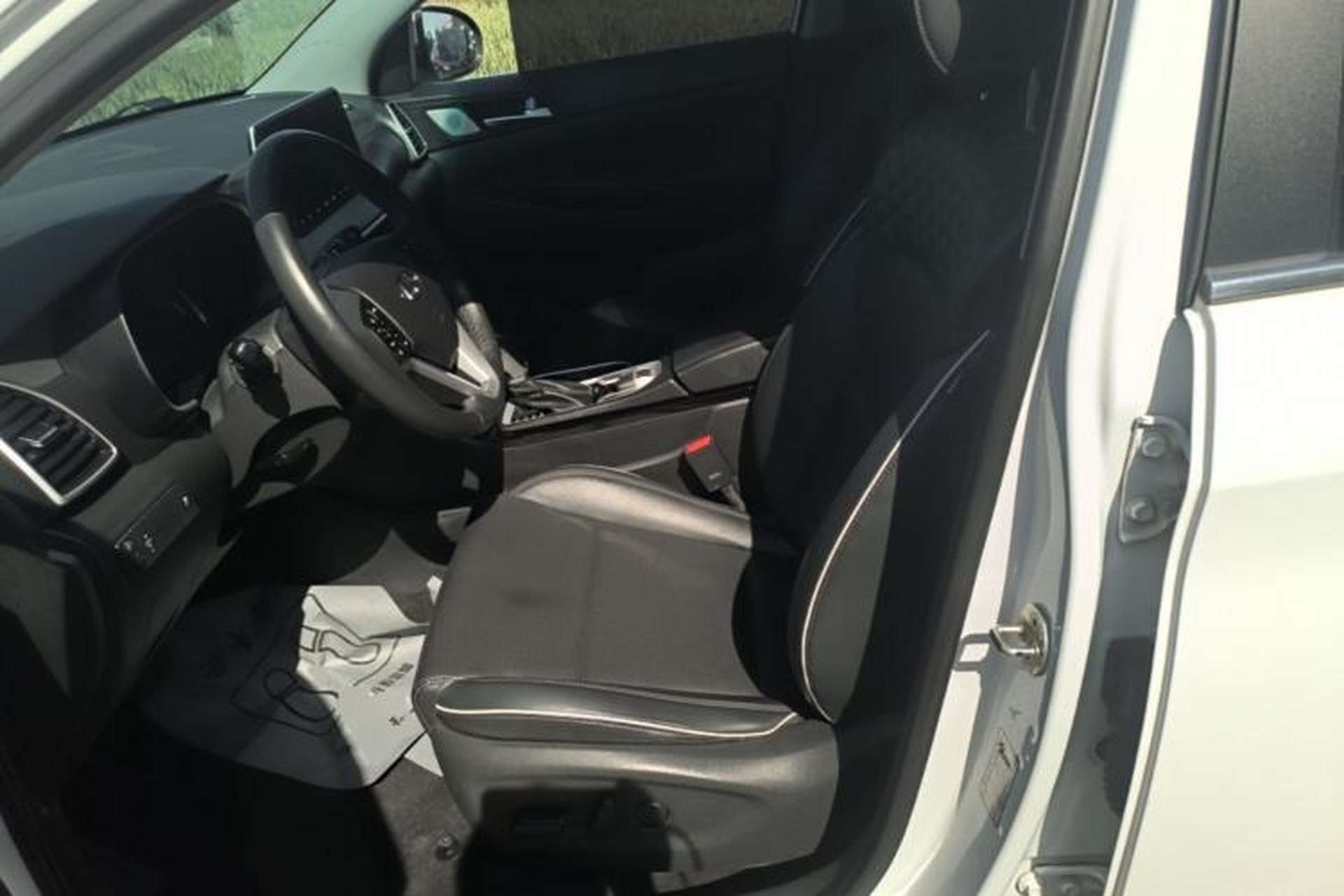 Used Hyundai Tucson 2020 280TGDi Two-Wheel-Drive GLS Fashion Edition China VI Standard Left Front Seat