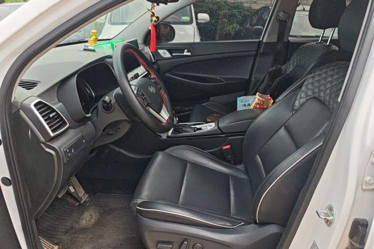 Used Hyundai Tucson 2020 280TGDi Two-Wheel-Drive GLS Smart Connectivity Version China VI Standard Left Front Seat