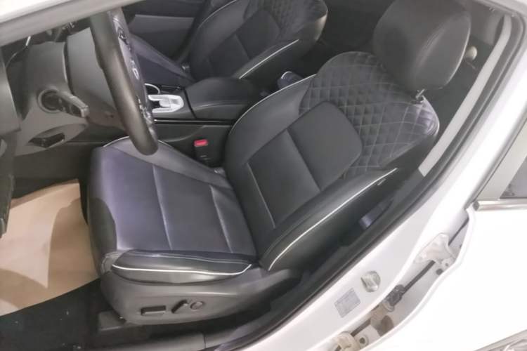 Used Hyundai Tucson 2020 280TGDi Two-Wheel-Drive GLS Fashion Edition China VI Standard Left Front Seat