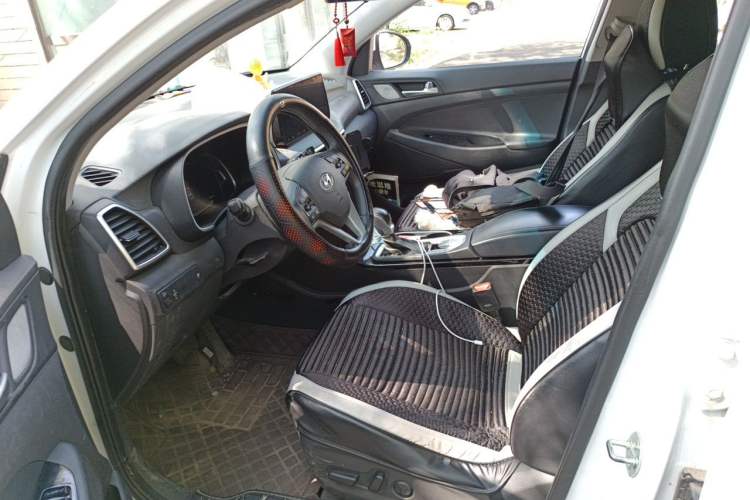 Used Hyundai Tucson 2020 280TGDi Two-Wheel-Drive GLS Smart Connectivity Version China VI Standard Left Front Seat