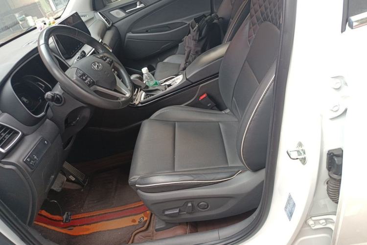 Used Hyundai Tucson 2020 280TGDi Two-Wheel-Drive GLS Fashion Edition China VI Standard Left Front Seat