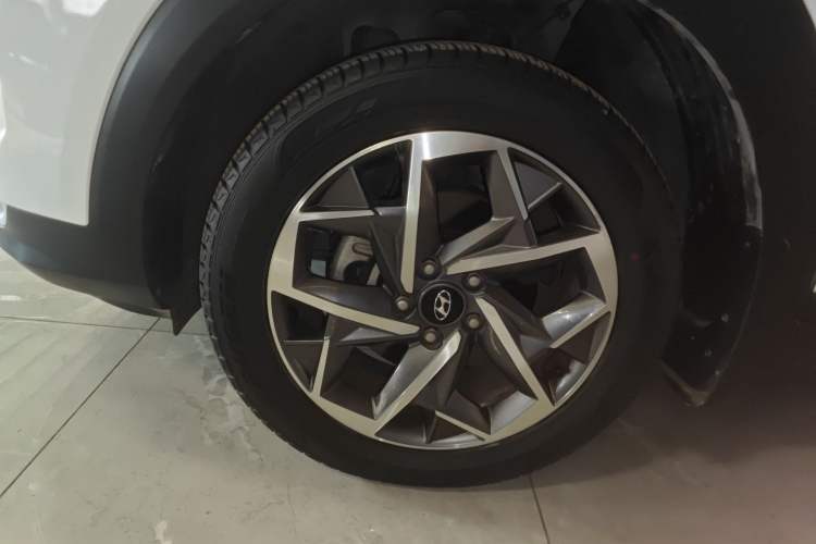 Used Hyundai Tucson 2020 280TGDi Two-Wheel-Drive GLS Smart Connectivity Version China VI Standard Exterior 4