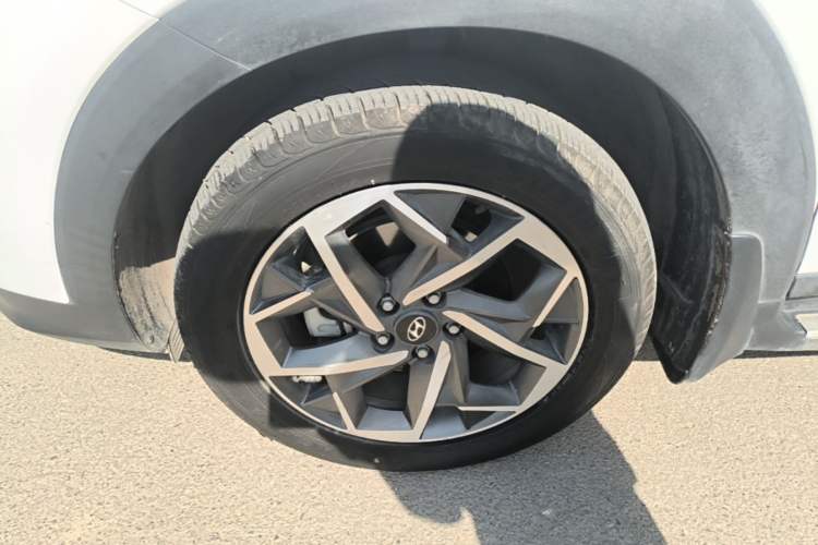 Used Hyundai Tucson 2020 280TGDi Two-Wheel-Drive GLS Fashion Edition China VI Standard Left Front Wheel Hub