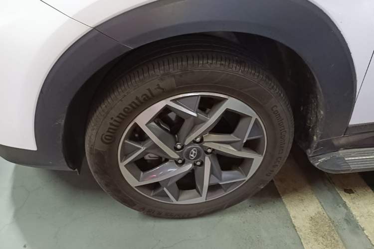 Used Hyundai Tucson 2020 280TGDi Two-Wheel-Drive GLS Fashion Edition China VI Standard Left Front Wheel Hub