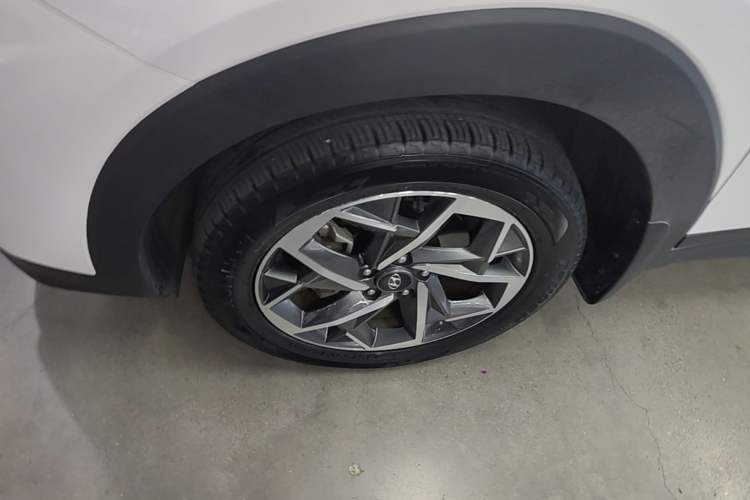 Used Hyundai Tucson 2020 280TGDi Two-Wheel-Drive GLS Smart Connectivity Version China VI Standard Left Front Wheel Hub