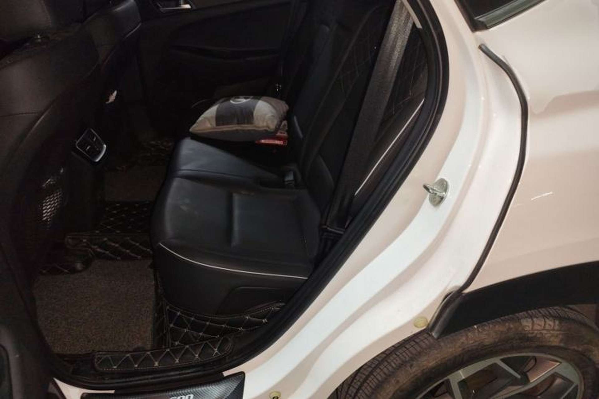 Used Hyundai Tucson 2020 280TGDi Two-Wheel-Drive GL Comfort Edition China VI Standard Left Rear Seat