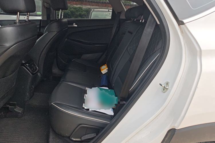 Used Hyundai Tucson 2020 280TGDi Two-Wheel-Drive GLS Smart Connectivity Version China VI Standard Left Rear Seat