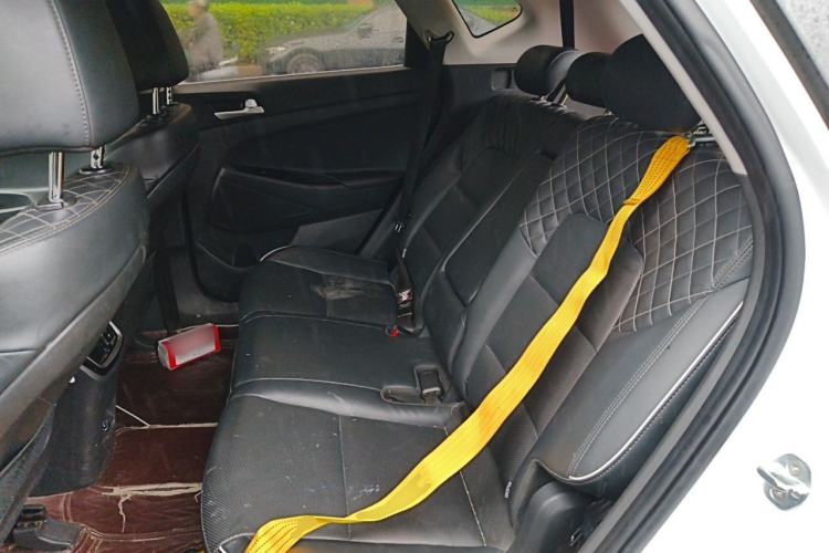 Used Hyundai Tucson 2020 280TGDi Two-Wheel-Drive GLS Fashion Edition China VI Standard Left Rear Seat
