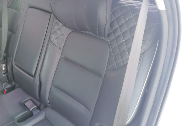 Used Hyundai Tucson 2020 280TGDi Two-Wheel-Drive GLS Fashion Edition China VI Standard Left Rear Seat